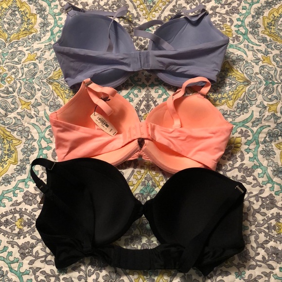Victoria’s Secret Bra Bundle - Picture 2 of 2